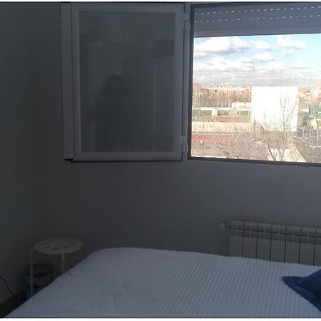 Amplia Habitacion En Vivienda Duplex Madrid Eksteriør bilde