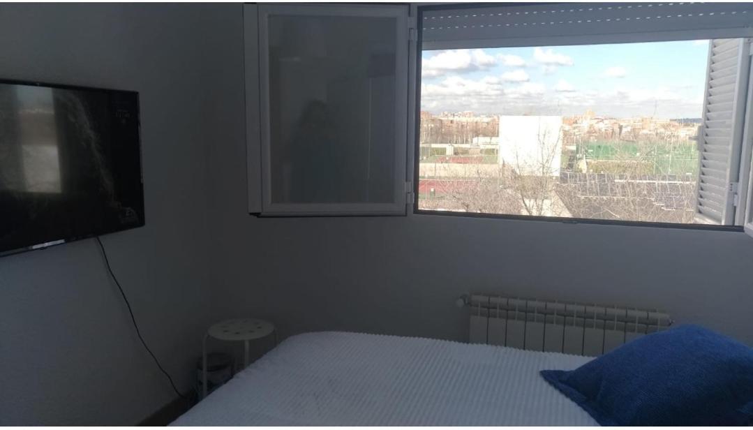 Amplia Habitacion En Vivienda Duplex Madrid Eksteriør bilde